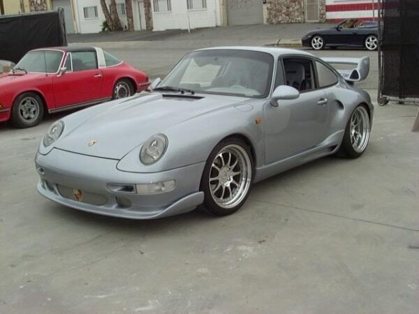 1975 UPDATE TO 993 GT 2 LOOK